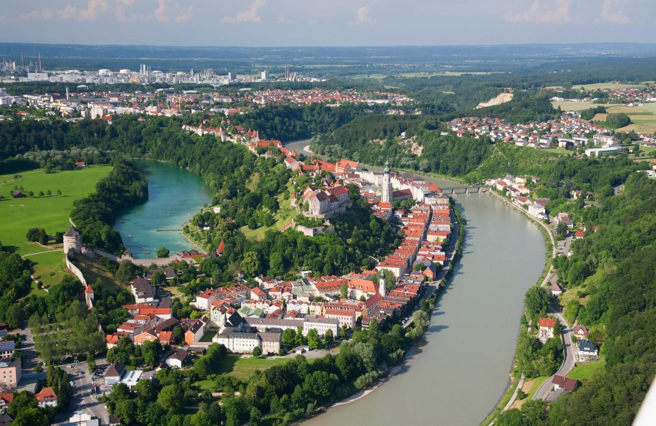 Gartenhotel Salzach Burghausen Exterior foto