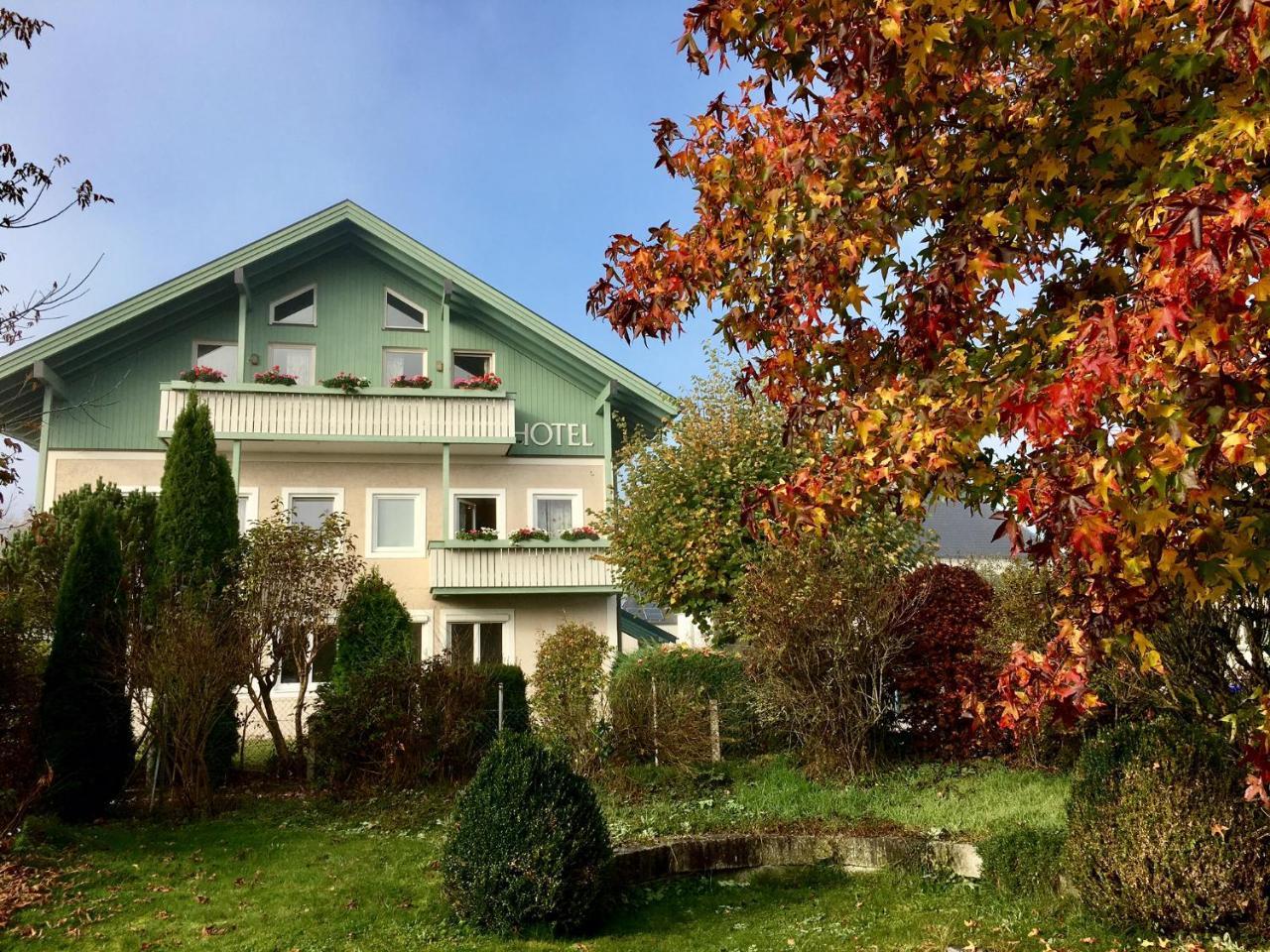 Gartenhotel Salzach Burghausen Exterior foto